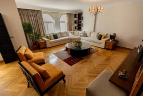 Modern Luxe Oak Orchid 3BR Apt W-Free WiFi &Parking - Image 4