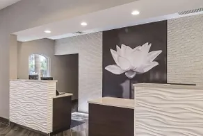 King Bed Room at La Quinta Inn & Suites by Wyndham Ontario Airport - Image 4