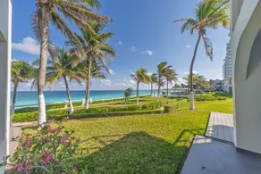 Beachfront Bliss - Spacious 4-Bed with Ocean View - Image 2