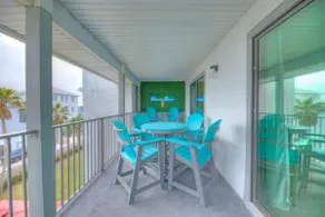Gorgeous 4 Bedroom Beachside  Condo ~ Sleeps 10 - Image 3