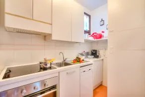 Laura's Cozy Apartment: with Balcony, Lift, Parking in Stresa Centre - Happy Rentals - Image 4