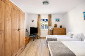 House 5 Mins From Montgat Beach - Image 2