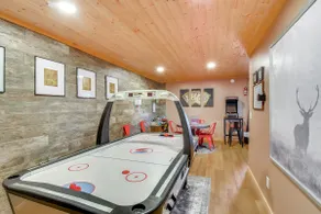 Lakemont Mountain Cabin w/ Game Room & Hot Tub! - Image 3