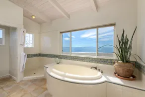 Beachfront Bliss in Beautiful Carpinteria - Image 5