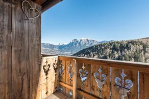 Apartamento de férias \"Aschnerhof Holzherz\" com vista para a montanha, varanda e Wi-Fi - Image 4