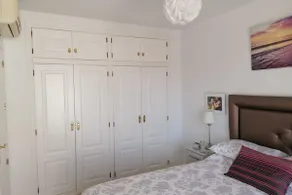 2 Bed House Sleeps 4 - Pool Sea Views Parking - Image 2