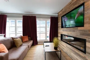 Contemporary Loft Living - Image 5