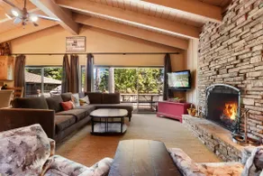 Waters Edge Oasis - Shared Pool & Pier Access - Image 4