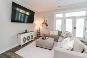 A Modern 4 Bedroom Beach House near VB Boardwalk - Image 3