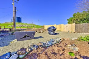 Peaceful Ranch Home w/ Sierra Nevada Views - Image 2