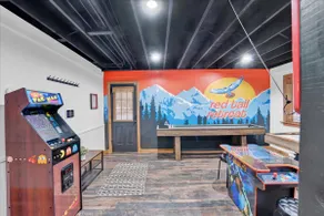 5 bedrooms, Hot Tub, Sauna, Game Room, Grill, Pets - Image 2