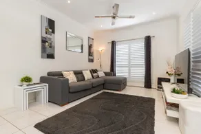3 of 29 Parkes St - Image 3