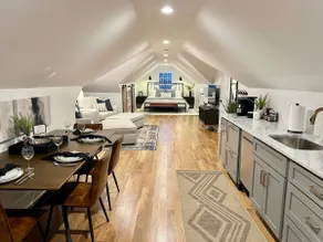 Lofty Dream | Stylish Northshore Loft Stay - Image 4