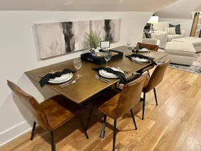 Lofty Dream | Stylish Northshore Loft Stay - Image 5
