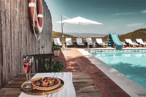 Villa with a private pool for 14 people - Image 3