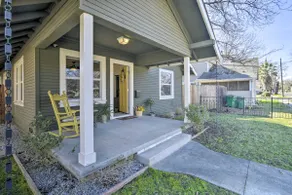 Ideally Located Chico Home - Fire Pit & Grill - Image 3