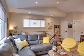 Anchorage Apartment w/ a View ~ 3 Mi to Airport - Image 5