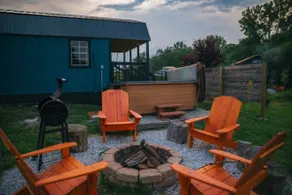 Farm Stay Hot tub Pond Nature Views Near Dwntwn - Image 2