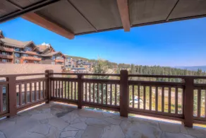 Luxury 3 Bedroom Ski In, Ski Out One Ski Hill Residence Located At The Base Of Peak 8 With Hot Tub Access - Image 3