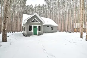 Bellaire Family Cabin: All-Season Retreat! - Image 3