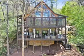 Bear Walk, Relax on the Toccoa River - Image 2