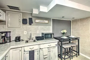 Kansas City Vacation Rental - 10 Mi to Dtwn! - Image 2