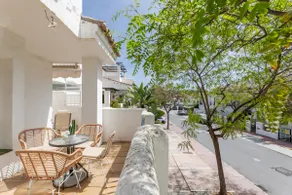 PUERTO BANUS APPARTEMENT 2 CHAMBRES 2 SALLES DE BAINS AVEC JARDIN - Image 4
