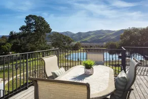 Private pond & views of rolling green hills - Image 3
