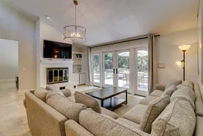 Sunset Rentals | Kingston 36 | Dog Friendly - Image 3
