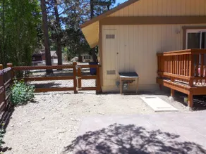 Kookie Bears Cottage - Image 2
