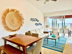 Oceanfront Escape: Pool, BBQ, & Sunset Views - Image 5