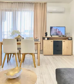 Central Apartment for 4 Guests Next to State Opera - Image 3