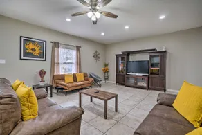 Pet-Friendly San Antonio Home w/ Yard & Patio! - Image 3