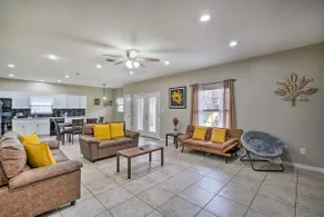 Pet-Friendly San Antonio Home w/ Yard & Patio! - Image 5