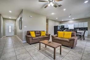 Pet-Friendly San Antonio Home w/ Yard & Patio! - Image 4