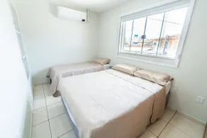 Up to 4 guests, 400MB Wi-Fi, Full Kitchen, J - Image 4