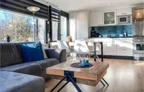 3 Bedroom Gorgeous Home In Stavenisse - Image 5