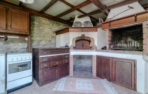 Gorgeous Home In Testana - Image 3