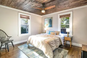 Big Brick Bungalow - Lower Unit - Image 2