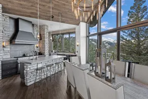 Luxurious - Breathtaking Views - Hot Tub! - Image 5