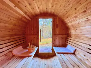 Family Lake Retreat | Sauna, Deck & Games - Image 3