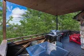 Stone chalet w views & hot tub - Image 3