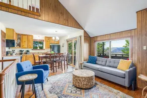 Stone chalet w views & hot tub - Image 5