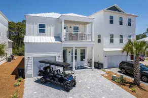 Coastal Chic w Golf Cart, Bikes and Close to Beach - Image 2
