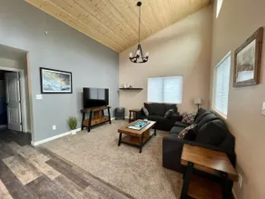 New build! Denali cabin. 2 bed - Image 2
