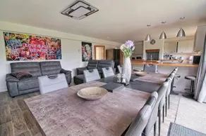 Luxury Air Conditioned 6 Bedroom Hythe Seaside - Image 3