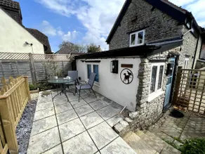 The Dog House, Mere - Image 2