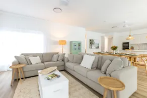 Tranquil Whitehaven Retreat in Mooloolaba - Image 3