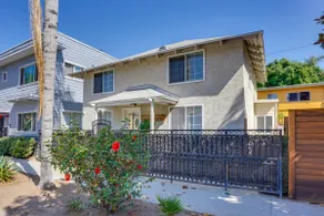Super Walkable! Historic Home in Dtwn Long Beach - Image 3