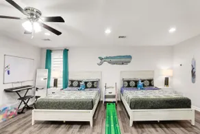 Ocean 5-Bed Oasis: Pickleball, Arcade and Grill - Image 3